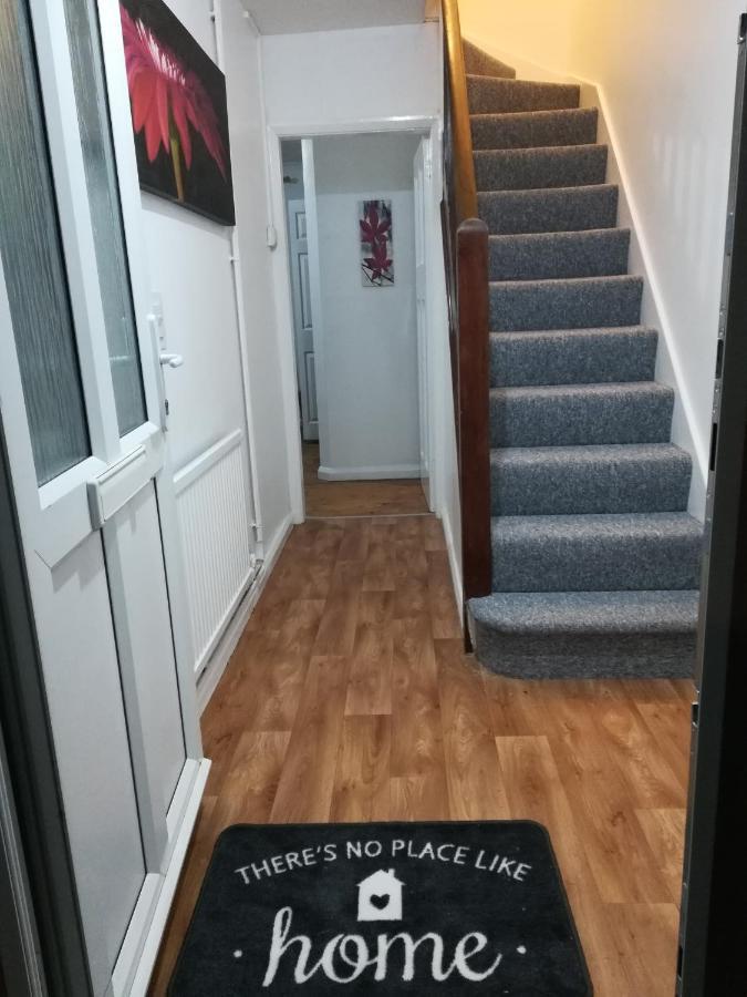Epicsa - Corporate & Family Stay In 3 Bedroom House With Garden, Free Parking 캠브리지 외부 사진